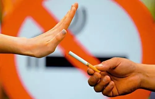 揭开烟草危害的真相，我们要拒绝香烟！